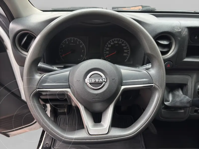 nissan urvan