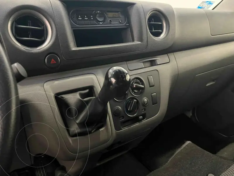nissan urvan