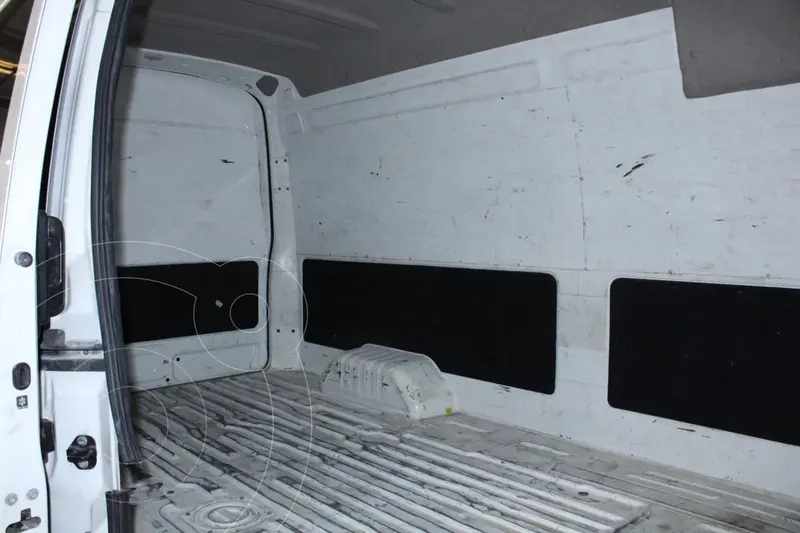 nissan urvan
