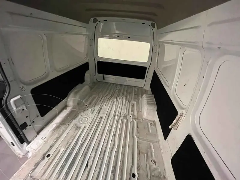 nissan urvan