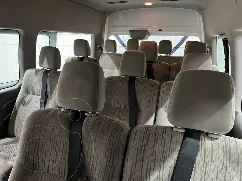 nissan urvan