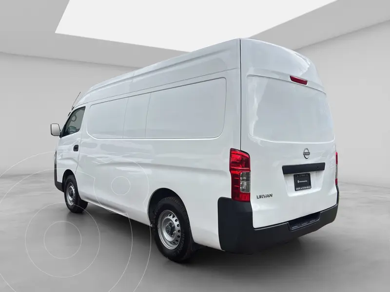 nissan urvan