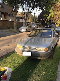 Nissan V-16 Ex Saloon 1.4 usado (1994) color Celeste precio $1.100.000