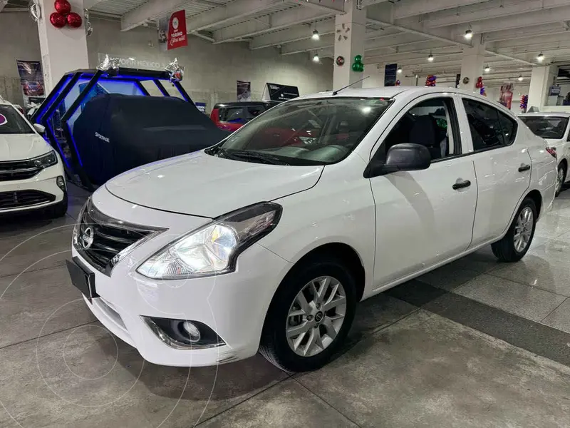 Foto Nissan V-Drive 1.6L Plus usado (2023) color Blanco precio $289,900