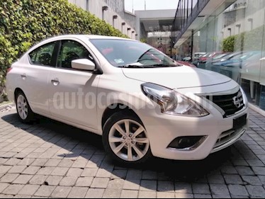 foto Nissan Versa 4p Advance L4/1.6 Aut usado (2018) color Blanco precio $209,000