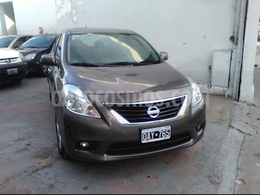 Foto venta Auto usado Nissan Versa Advance Aut (2014) color Gris Oscuro precio $299.000