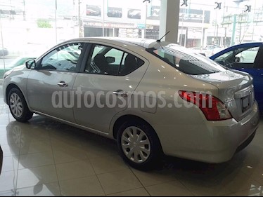 Nissan Versa Advance Aut usado (2019) color Gris Claro precio $715.900