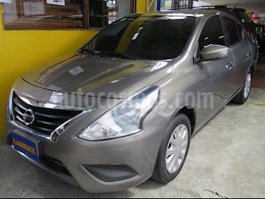 Foto venta Carro usado Nissan Versa Advance Aut (2016) color Gris precio $35.900.000