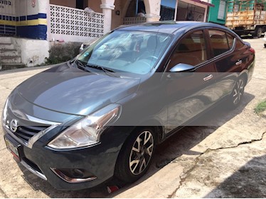 Foto Nissan Versa Advance Aut usado (2017) color Azul precio $158,000