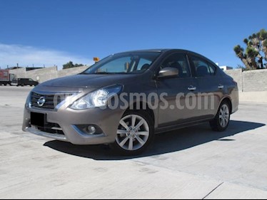 foto Nissan Versa Advance Aut usado (2018) color Gris Oscuro precio $198,000