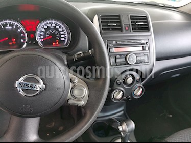 Nissan Versa Advance Aut usado (2014) color Plata precio $155,000