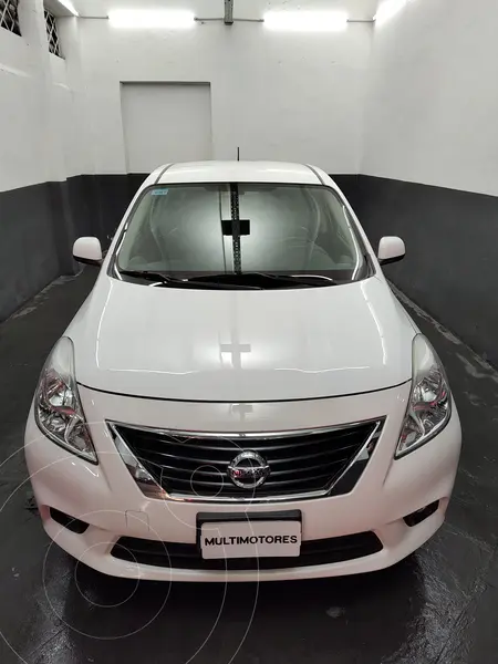 Foto Nissan Versa Exclusive Aut usado (2014) color Gris Oscuro precio $3.450.000