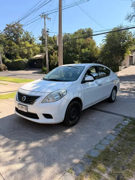Foto Nissan Versa 1.6L Sense Aut usado (2012) color Blanco precio $6.200.000