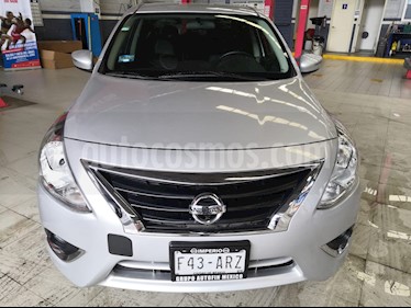 foto Nissan Versa Exclusive Aut usado (2018) color Plata precio $210,000