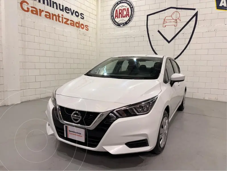 Foto Nissan Versa Sense usado (2021) color Blanco precio $233,000