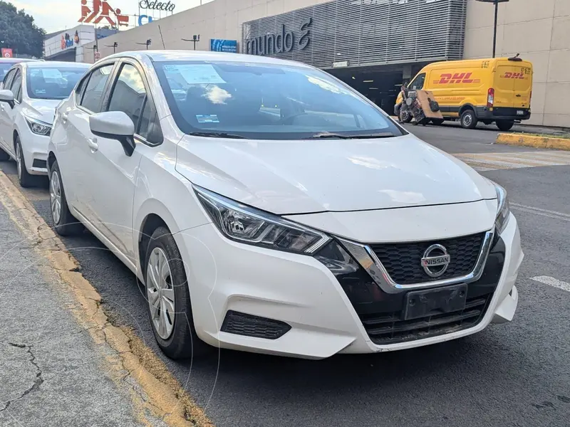 Foto Nissan Versa Sense usado (2021) color Blanco financiado en mensualidades(enganche $102,410 mensualidades desde $4,400)