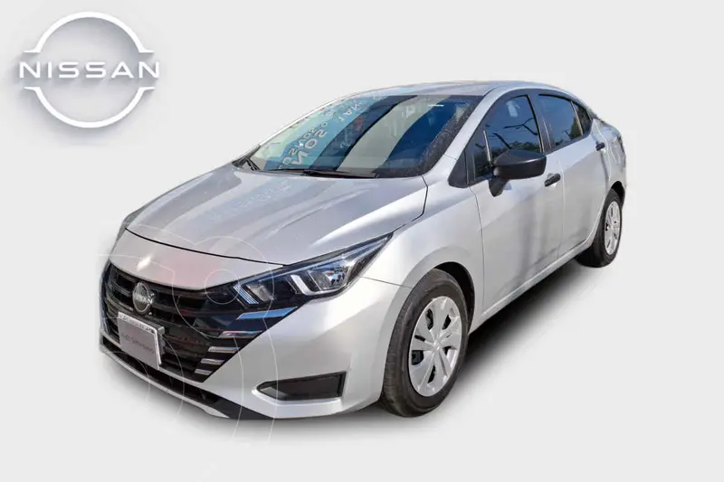 Foto Nissan Versa Sense Aut usado (2024) color Plata precio $319,000