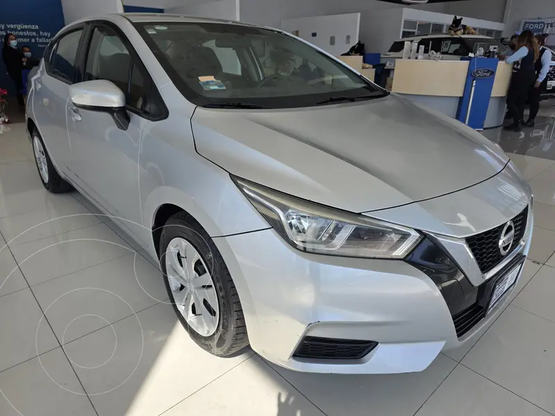 Foto Nissan Versa Sense Aut usado (2021) color Plata financiado en mensualidades(enganche $54,219 mensualidades desde $6,722)