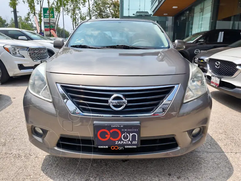 nissan versa