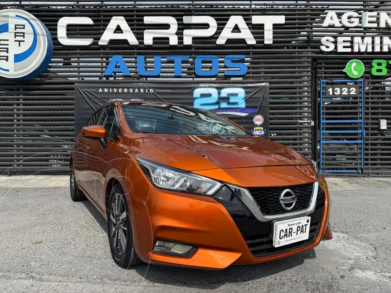 Foto Nissan Versa Advance usado (2020) color Naranja precio $249,000