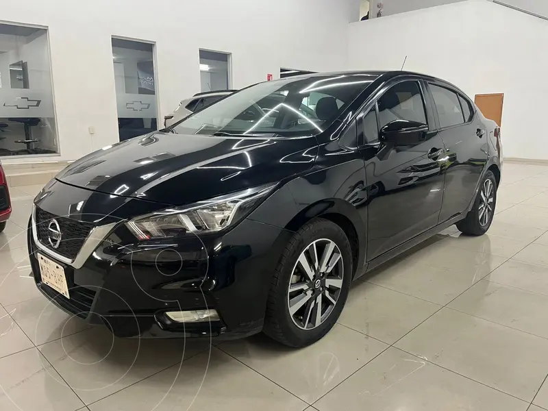 Foto Nissan Versa Advance usado (2020) color Negro precio $219,000