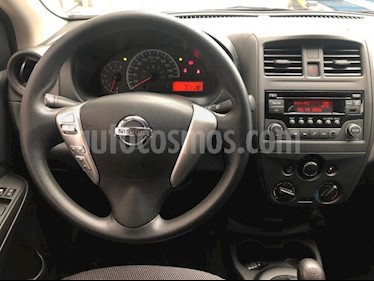 foto Nissan Versa 4P SENSE TM5 A/AC. VE. usado (2019) color Blanco precio $209,000