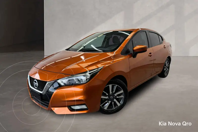 Foto Nissan Versa Advance Aut usado (2021) color Naranja financiado en mensualidades(enganche $71,668 mensualidades desde $6,152)