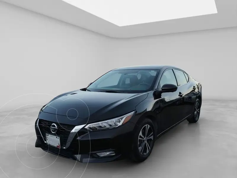 Foto Nissan Versa Advance usado (2022) color Negro precio $324,900
