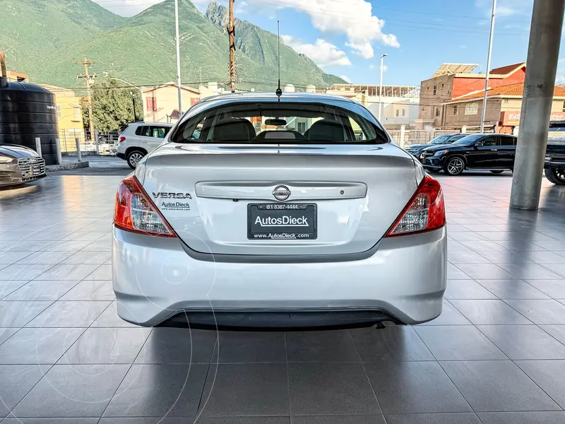 nissan versa