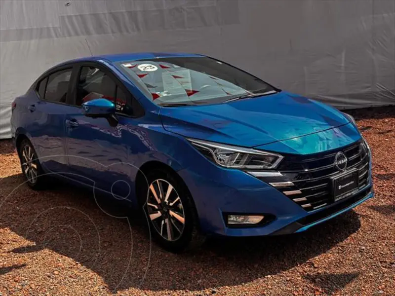 Foto Nissan Versa Advance Aut usado (2023) color Azul precio $279,900