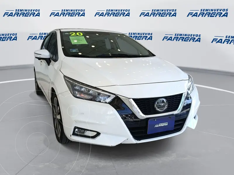 Foto Nissan Versa Platinum Aut usado (2020) color Blanco financiado en mensualidades(enganche $66,250 mensualidades desde $5,495)