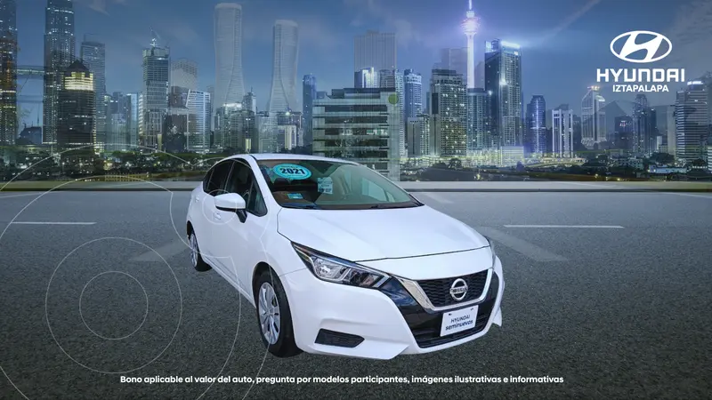 Foto Nissan Versa Sense Aut usado (2021) color Blanco precio $195,000