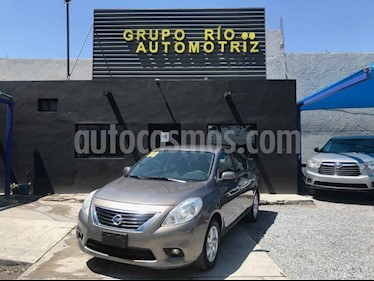 Nissan Versa Advance Aut usado (2014) color Cafe precio $128,000