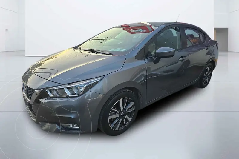 Foto Nissan Versa Advance usado (2021) color Gris precio $280,000