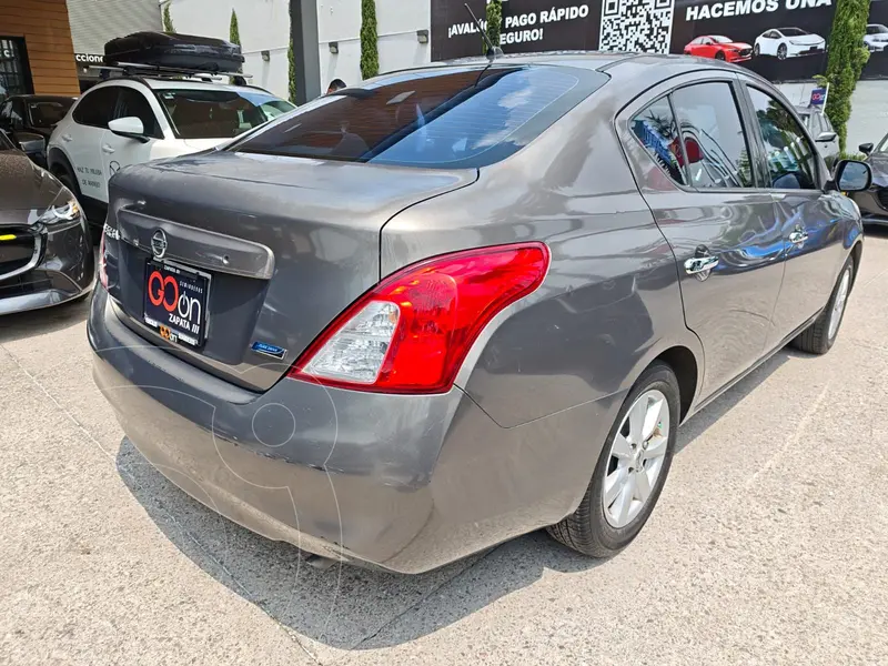 nissan versa