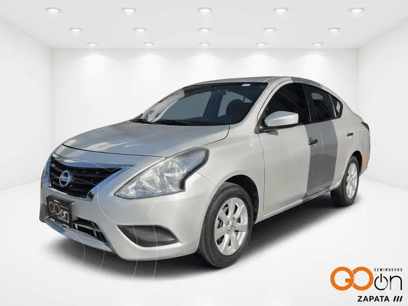 Foto Nissan Versa Sense usado (2019) color NISPTPLATA precio $199,000