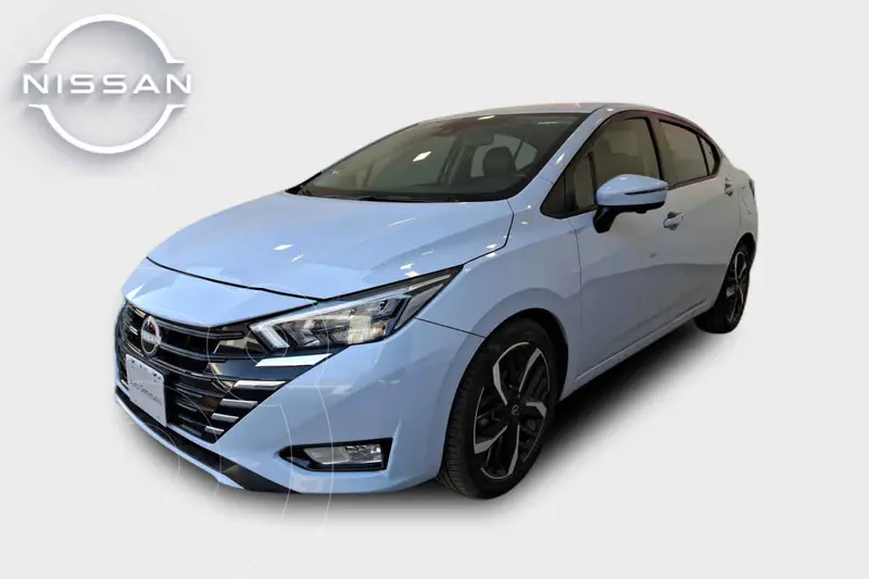 Foto Nissan Versa Exclusive Aut usado (2024) color Gris precio $366,000