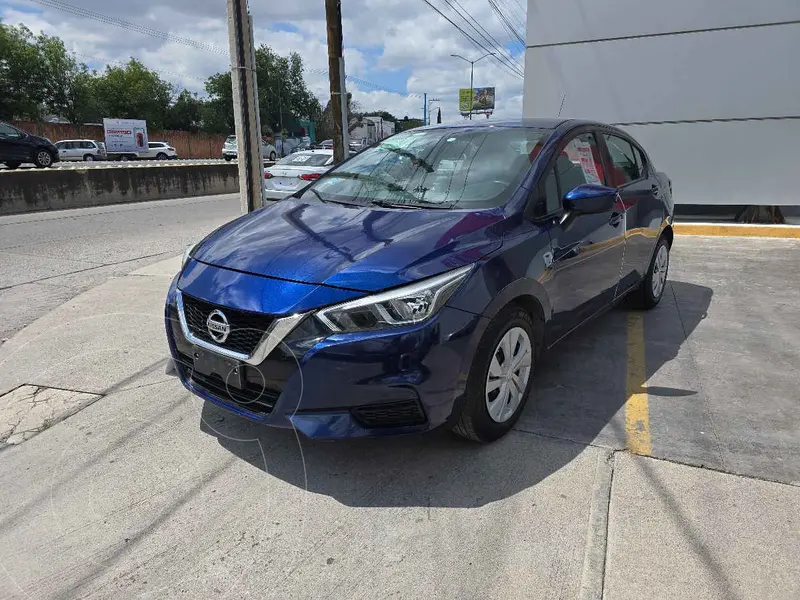 Foto Nissan Versa Sense Aut usado (2020) color Azul financiado en mensualidades(enganche $68,643 mensualidades desde $5,317)