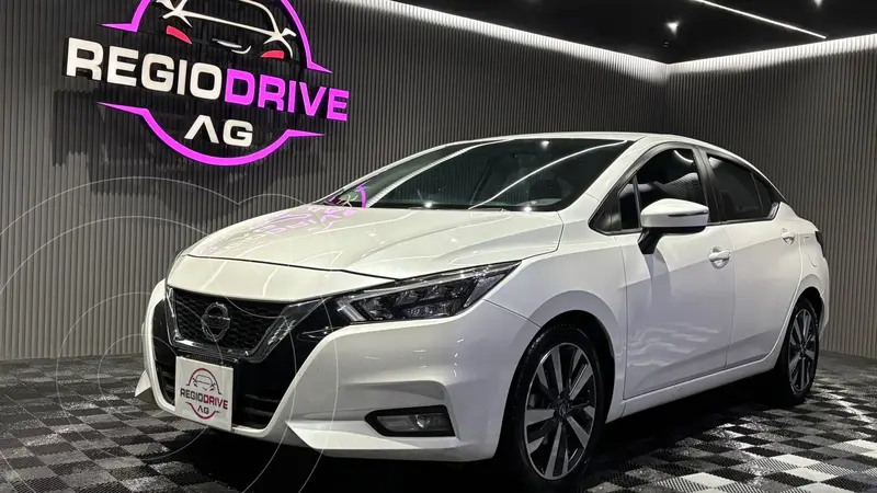 Foto Nissan Versa Exclusive Aut usado (2021) color Blanco precio $289,900