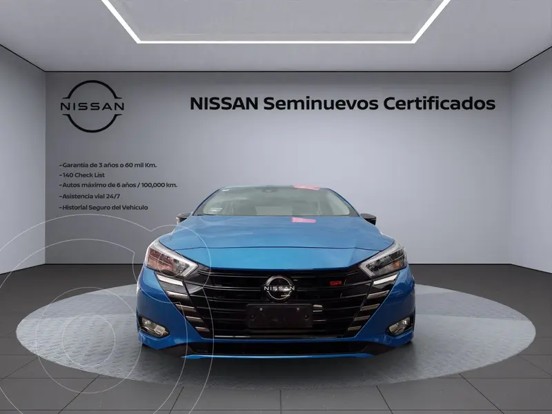 Foto Nissan Versa SR usado (2024) color Azul financiado en mensualidades(enganche $129,325 mensualidades desde $6,172)