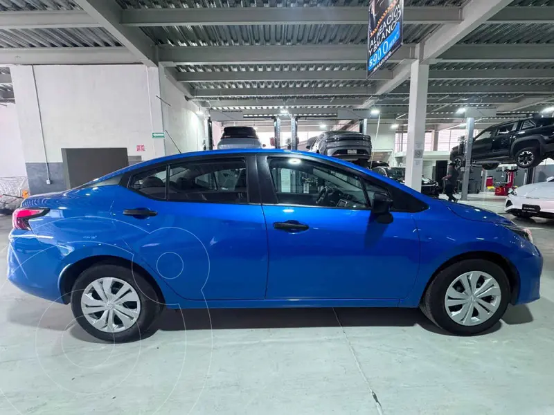 nissan versa