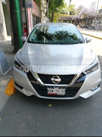 Nissan Versa Exclusive Aut usado (2020) color Plata precio $295,000