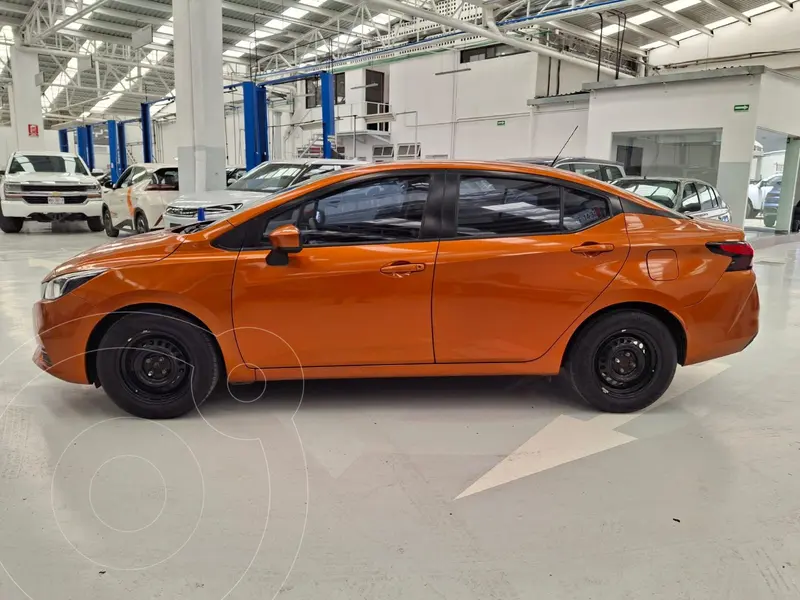 nissan versa