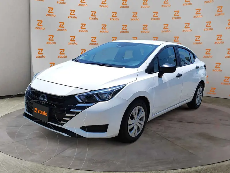 Foto Nissan Versa Sense Aut usado (2024) color Blanco financiado en mensualidades(enganche $76,545 mensualidades desde $5,856)
