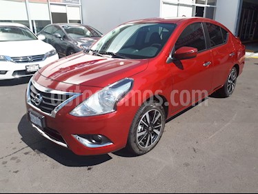 Foto Nissan Versa Exclusive NAVI Aut usado (2019) color Rojo precio $260,000