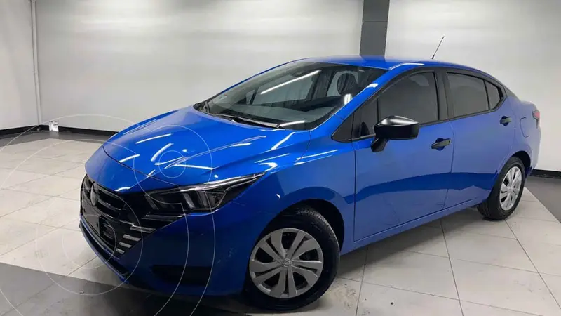Foto Nissan Versa Sense usado (2024) color Azul financiado en mensualidades(enganche $60,500 mensualidades desde $5,968)