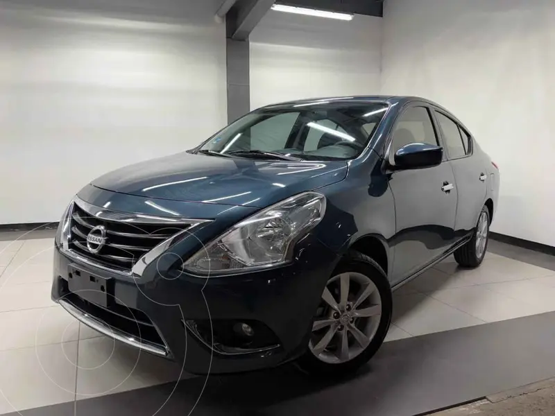 Foto Nissan Versa Advance usado (2017) color Azul precio $175,000