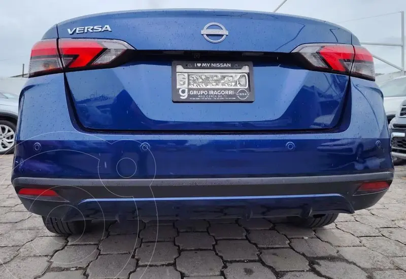 nissan versa
