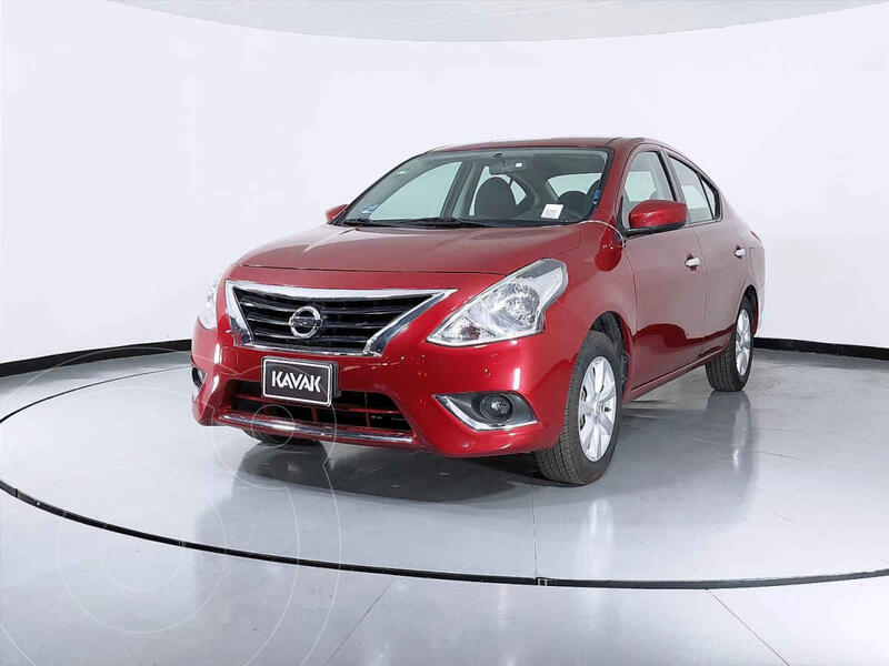 Foto Nissan Versa Sense usado (2019) color Rojo precio $231,999