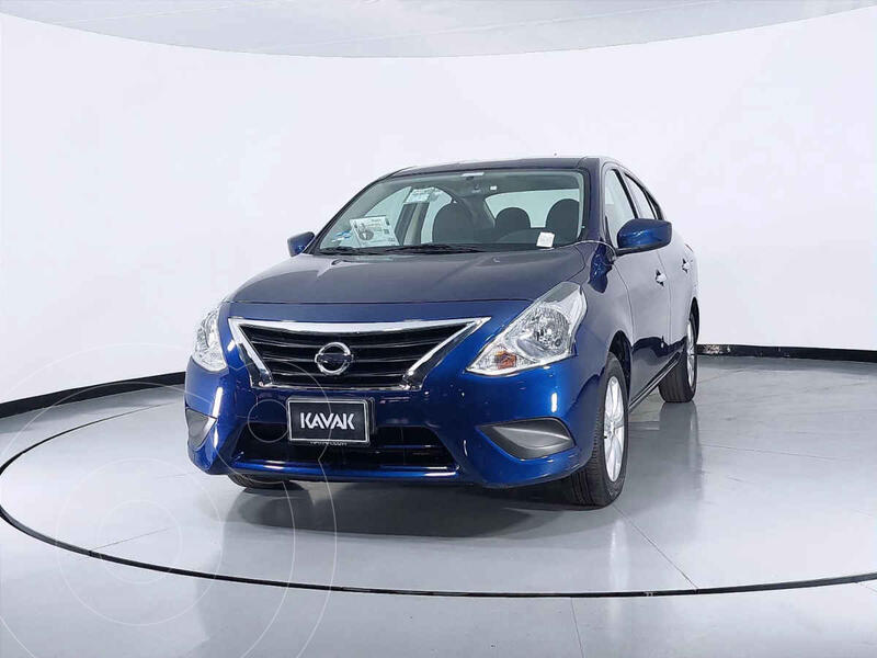 Foto Nissan Versa Sense Aut usado (2019) color Azul precio $243,999